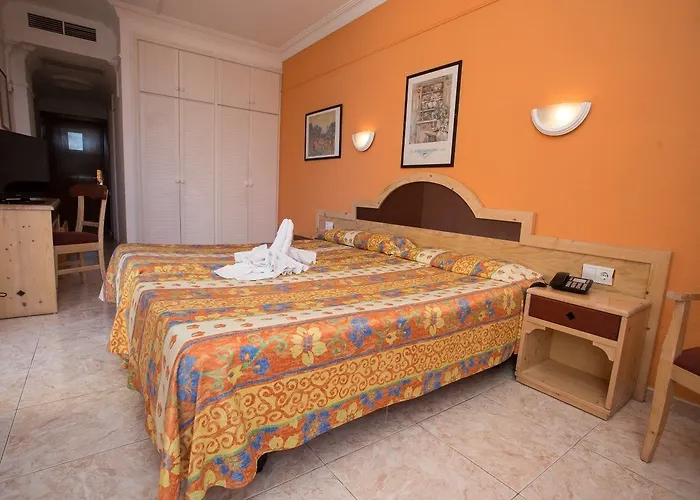 Hotel Checkin Concordia Playa 4*